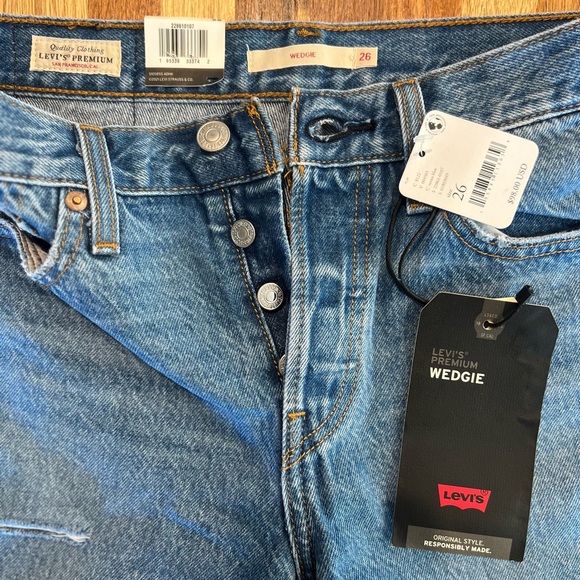 Levi’s Wedgie Icon High Rise Jeans - Picture 6 of 6